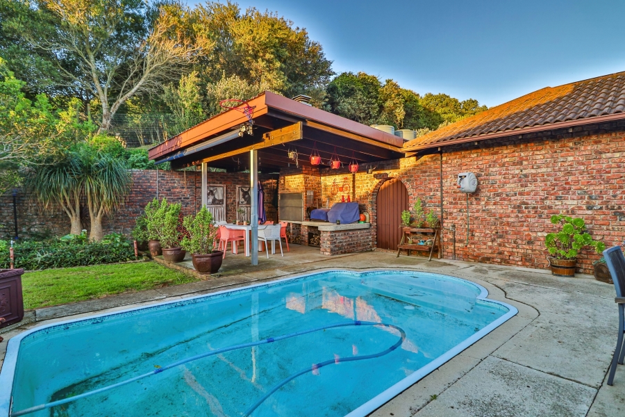 3 Bedroom Property for Sale in Lovemore Park Eastern Cape